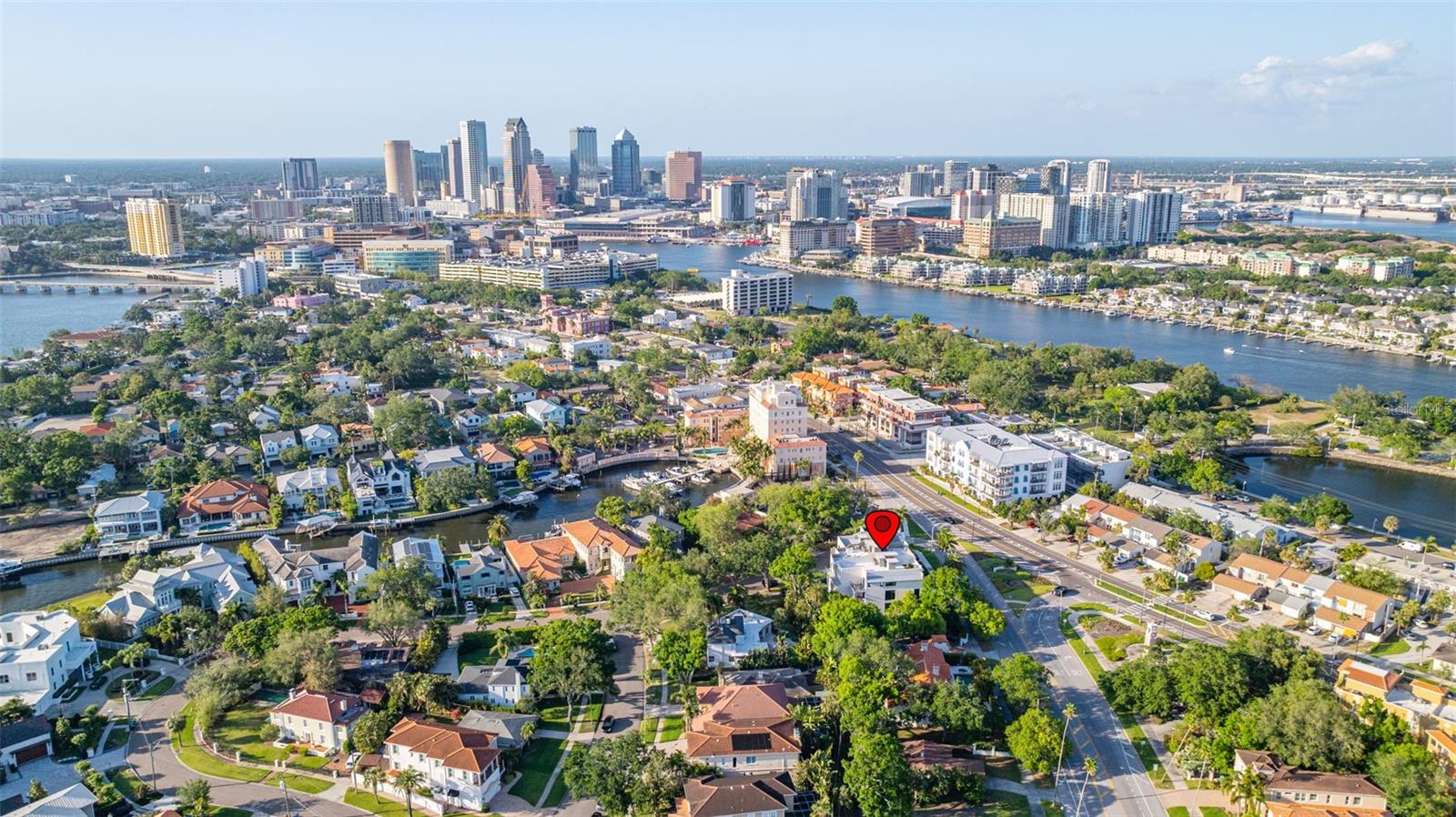 DAVIS POINT TWNHMS - Residential