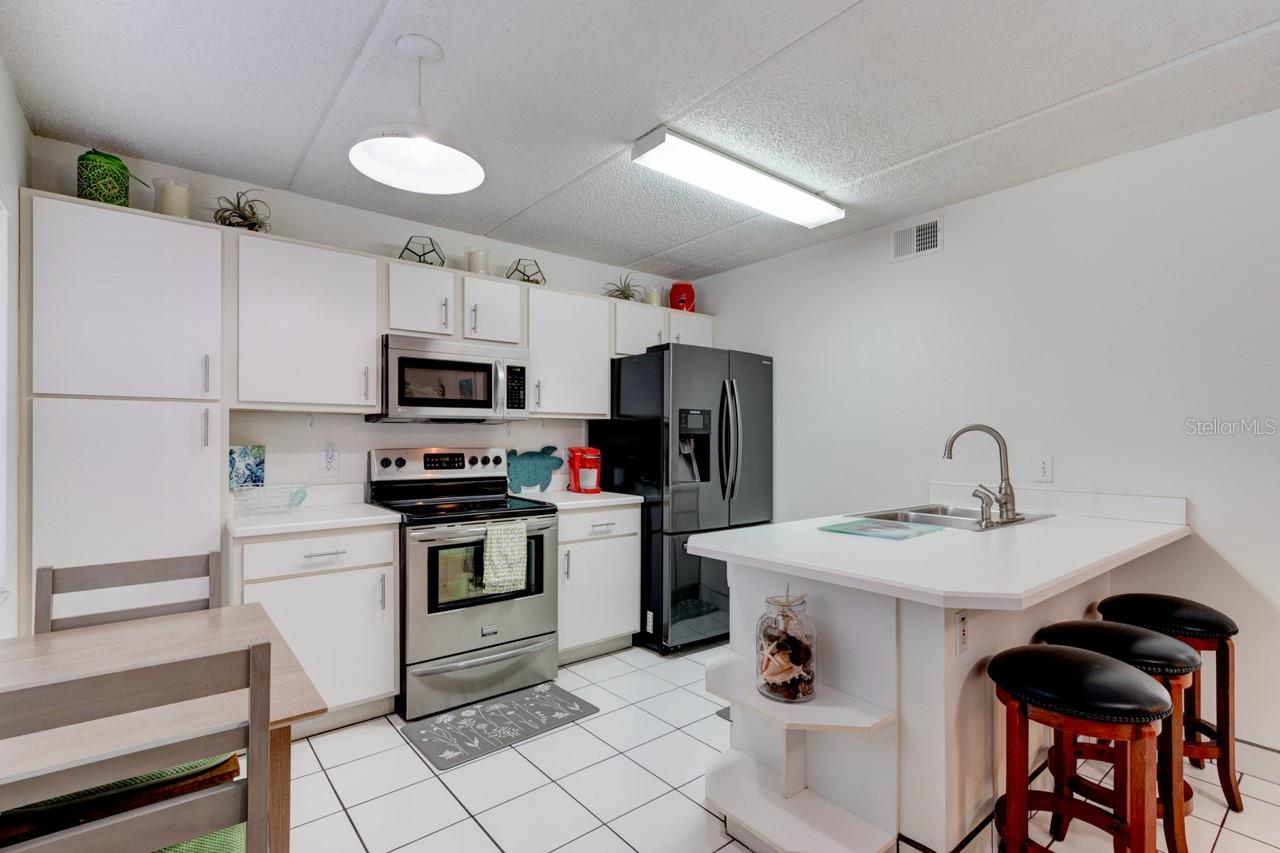 YORKTOWNE ESTATE CONDO - Residential