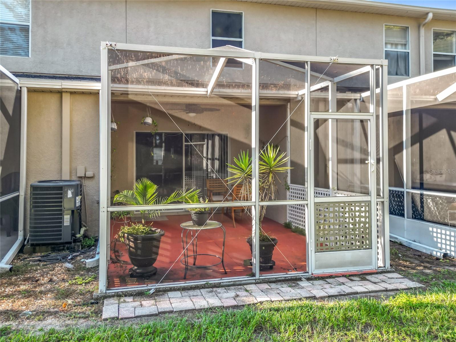 LONE STAR TWNHMS - Residential Lease