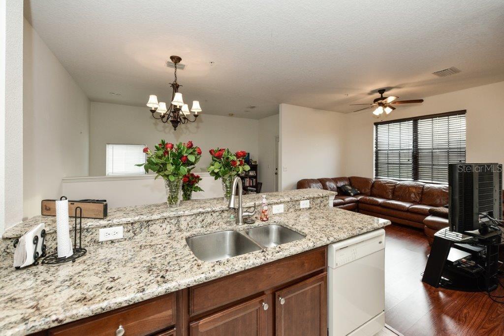 4211 VIA PIEDRA CIRCLE 8-203