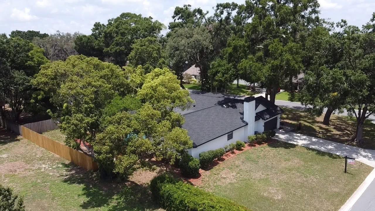 2715 WILLOW OAKS DRIVE