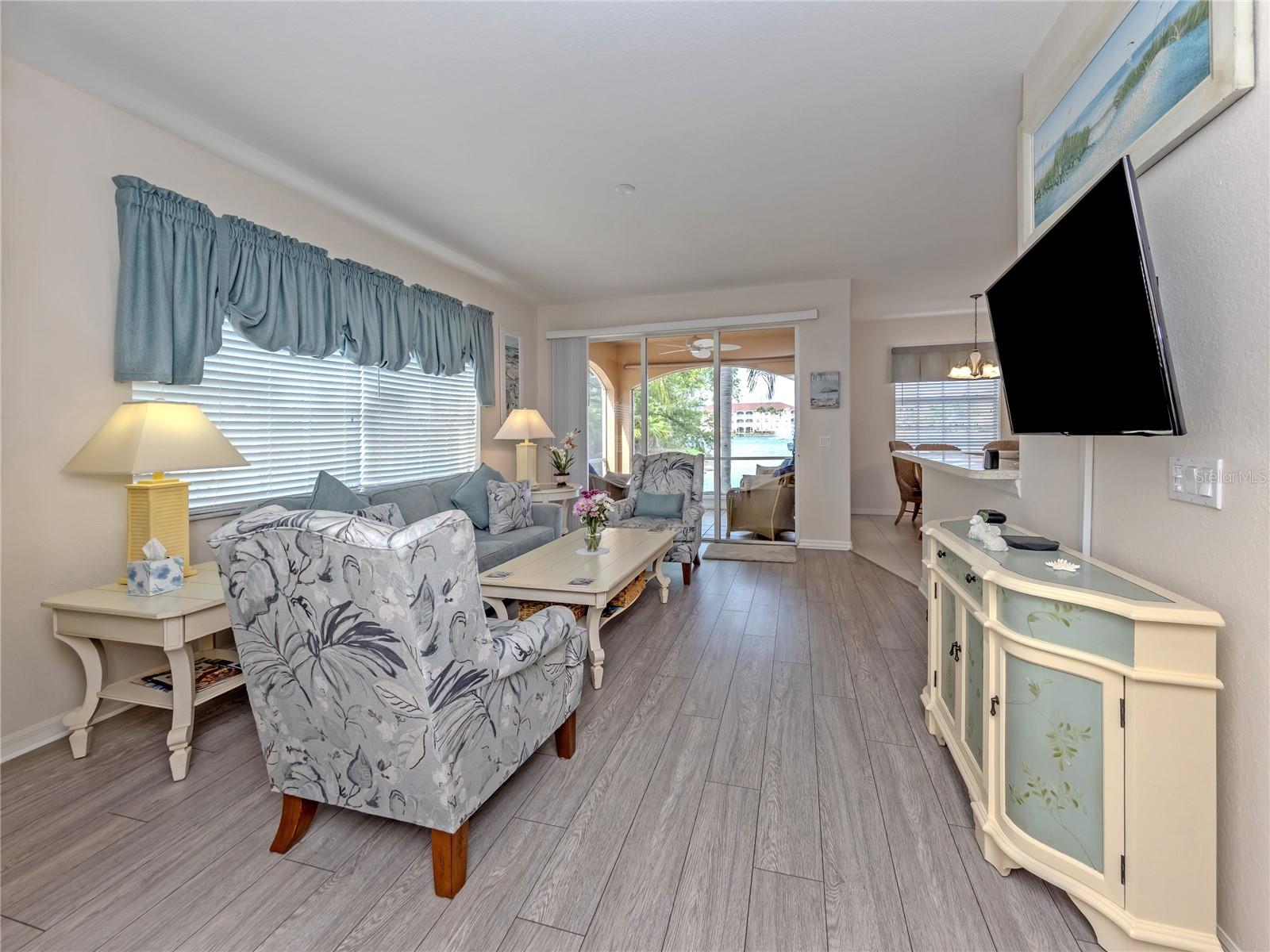 121 N AUBURN ROAD 11, VENICE, FL, 34292 4 121 N AUBURN ROAD 11