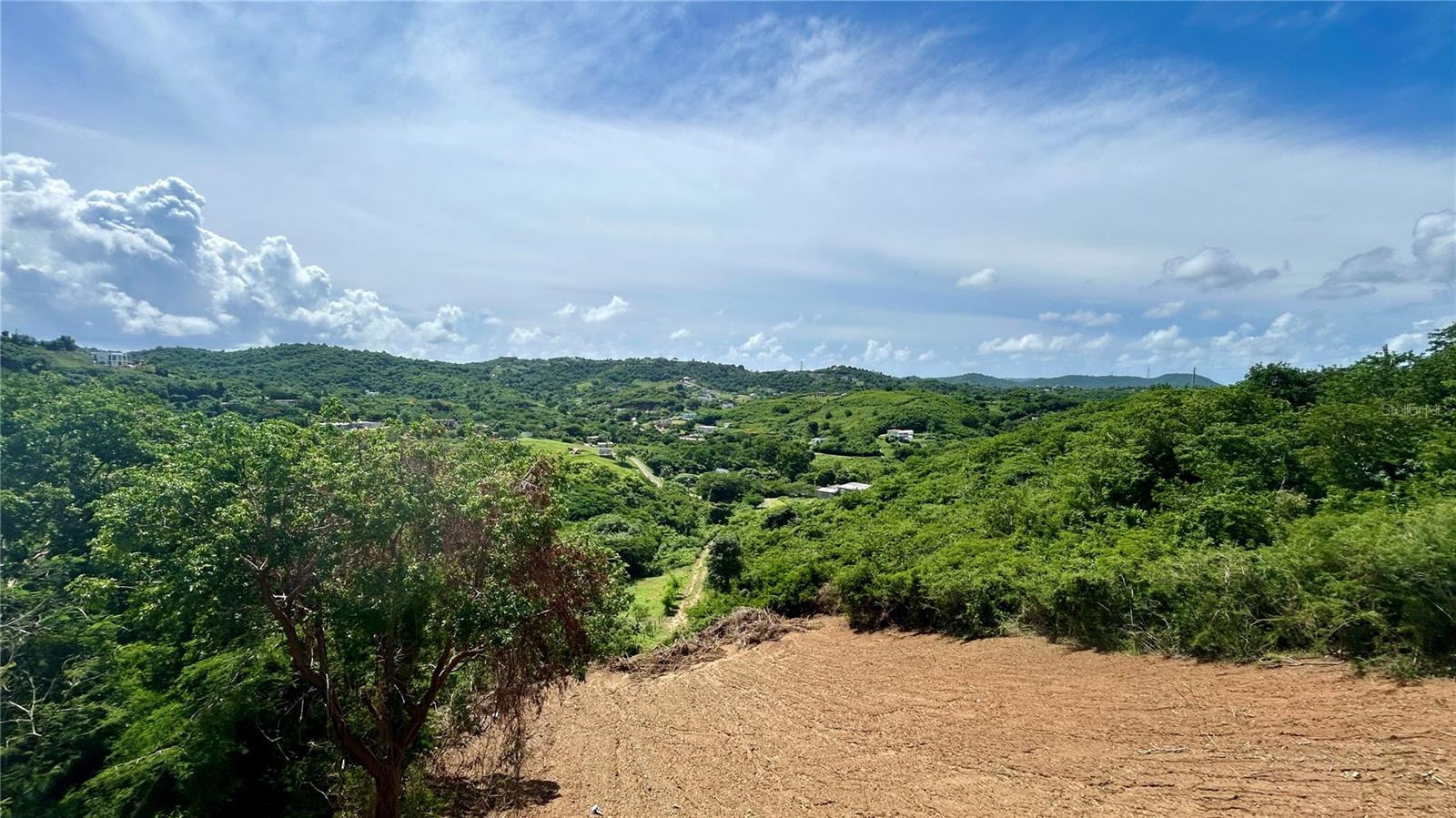 VILLA BORINQUEN, VIEQUES - Residential