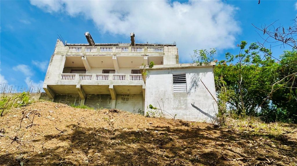Photo of 557 Villa Borinquen, Vieques, PR 00765 (MLS # PR9119247)