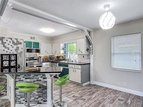 Tiny photo for 11763 SE Us Highway 301, Belleview, FL 34420 (MLS # G5096706)