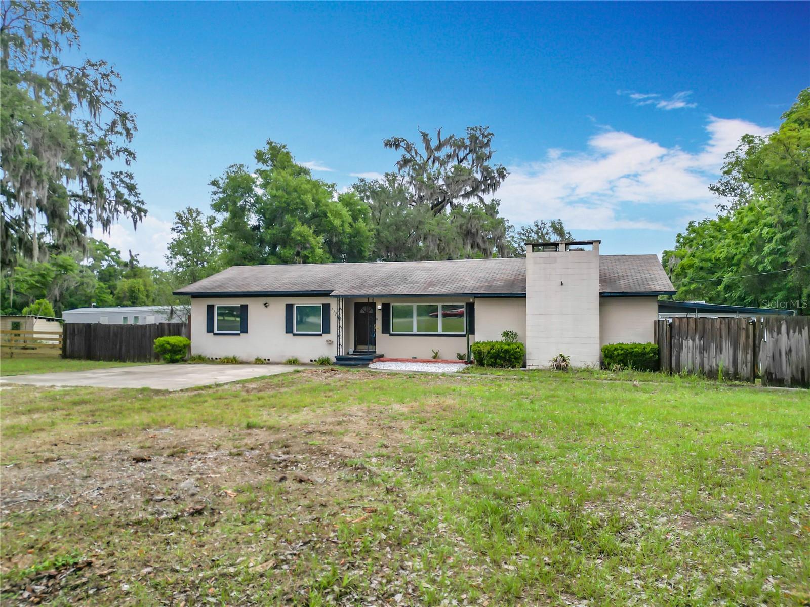BELLEVIEW - Commercial Sale
