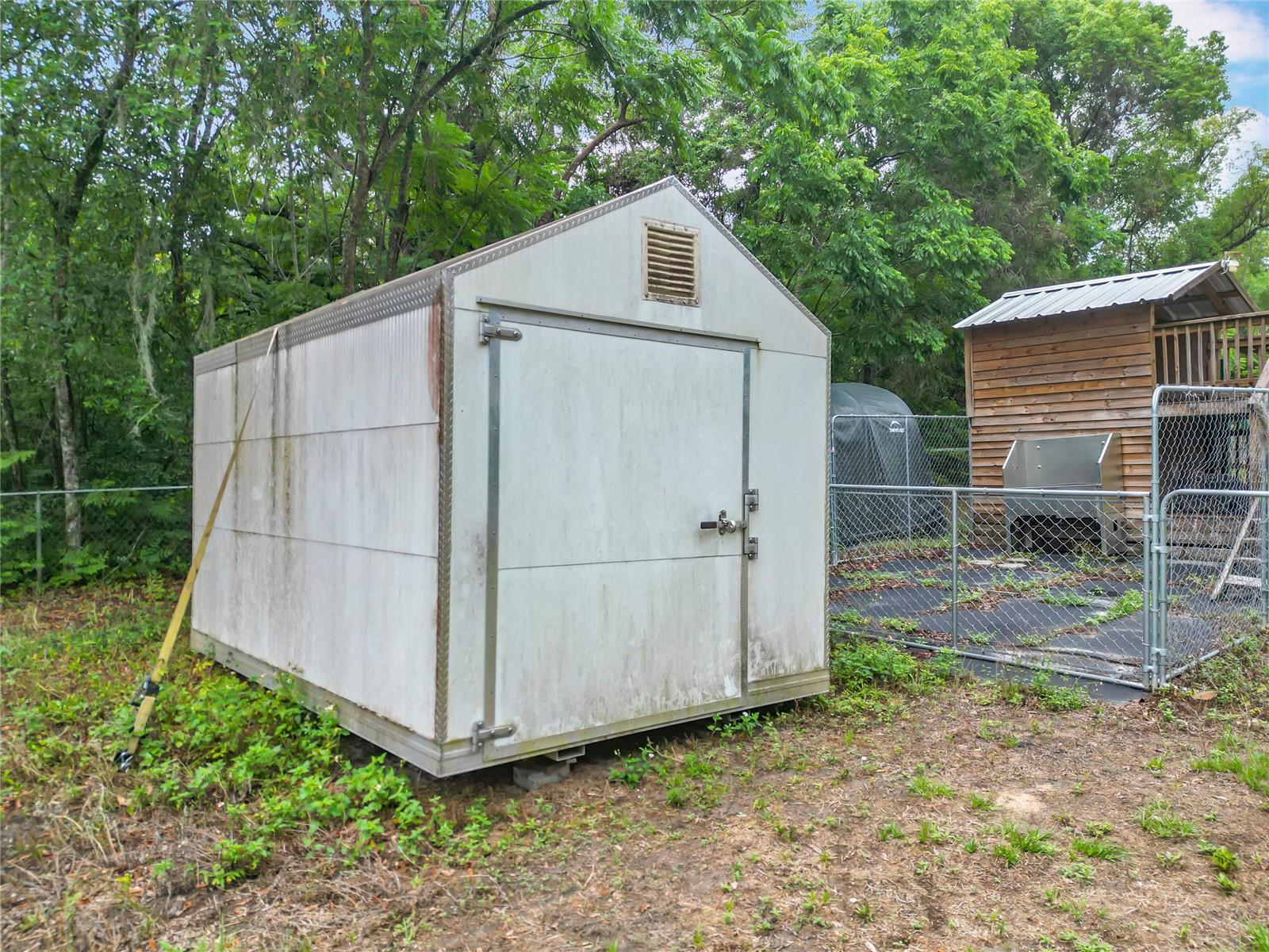 BELLEVIEW - Commercial Sale