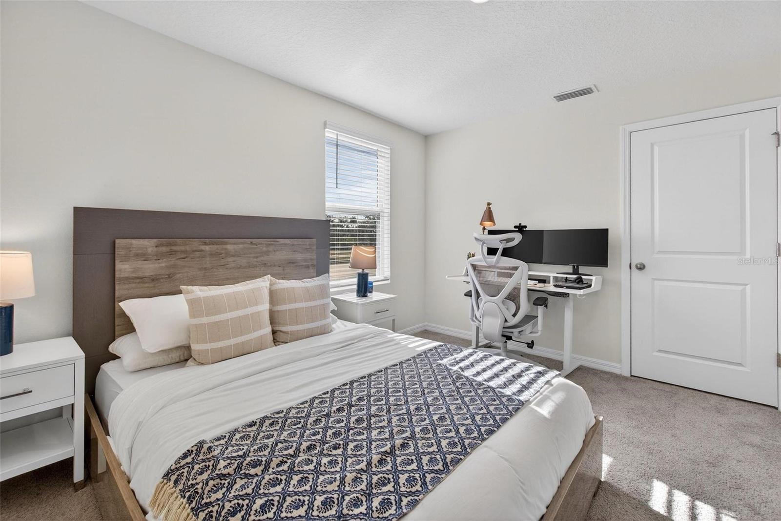 SILVERSTONE NORTH - Residential