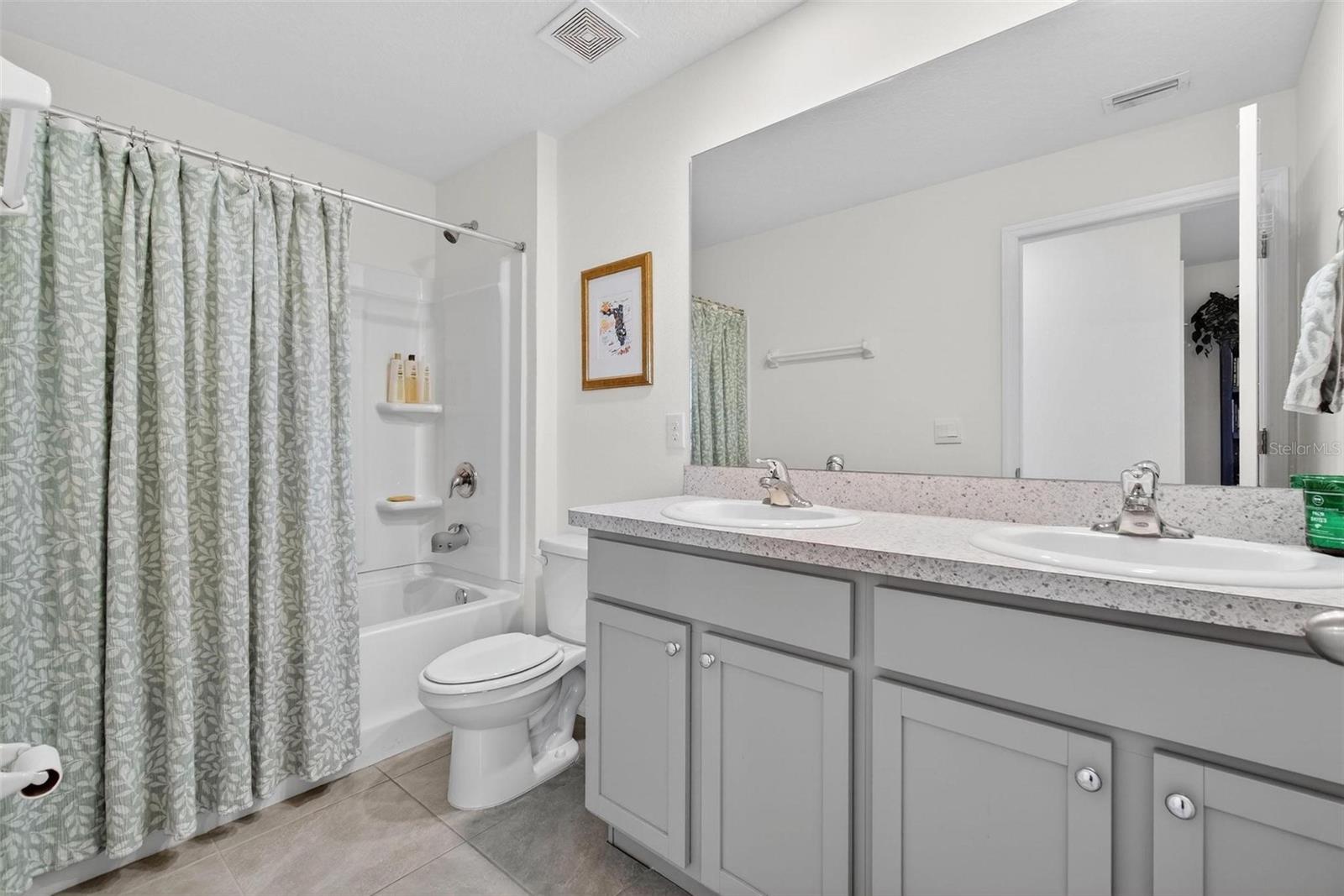 SILVERSTONE NORTH - Residential