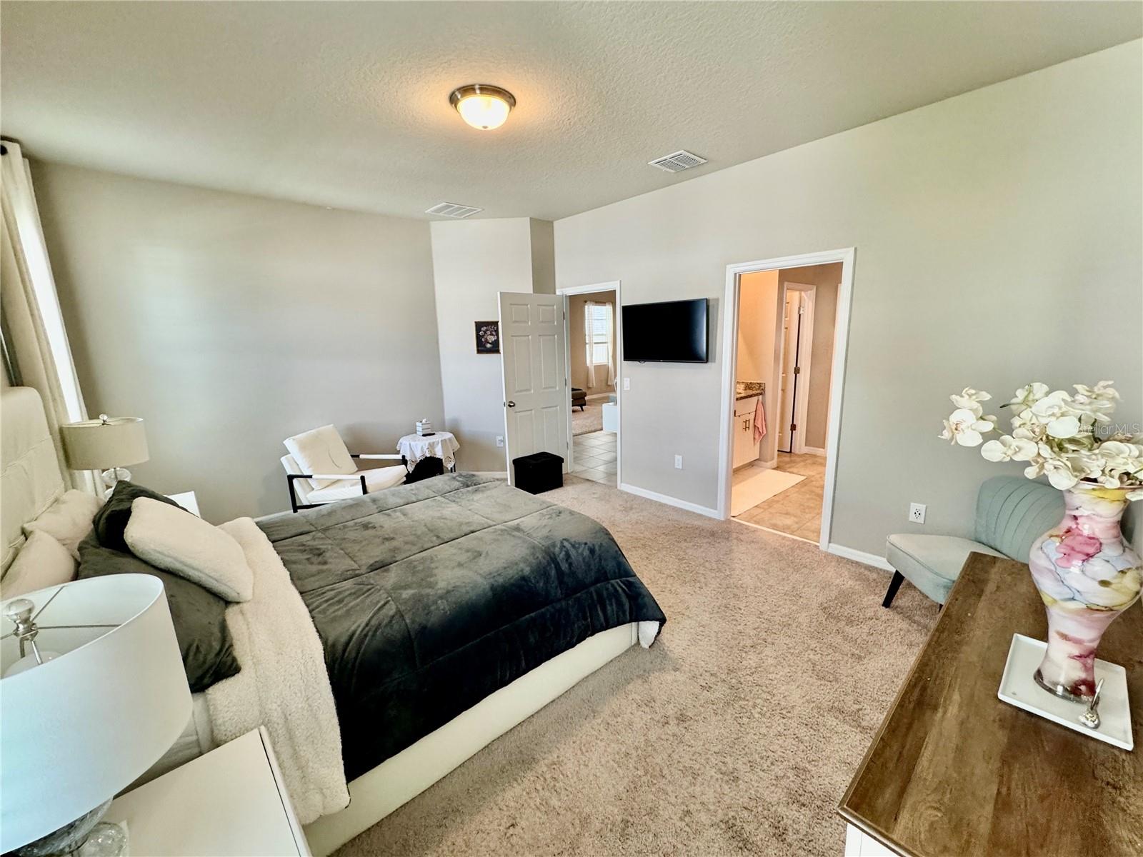 VILLAGES AT MINNEOLA HILLS - Residential Lease