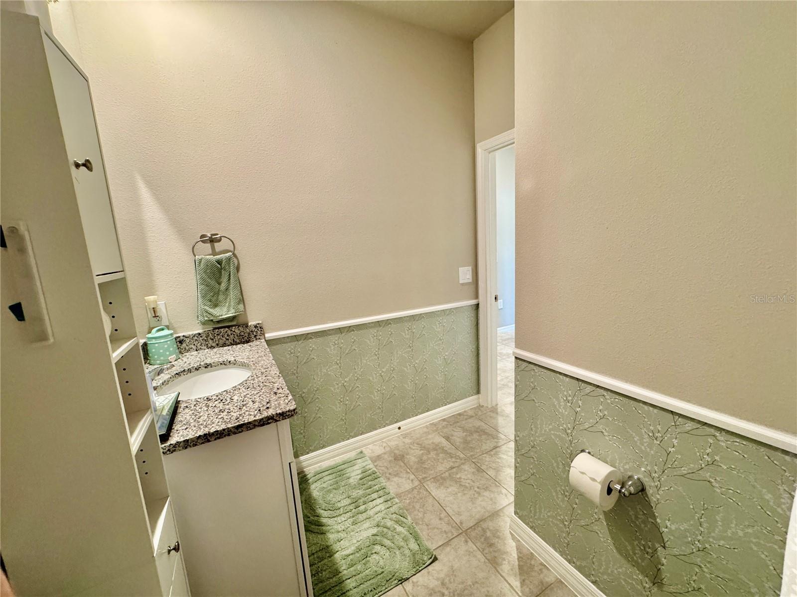 VILLAGES AT MINNEOLA HILLS - Residential Lease