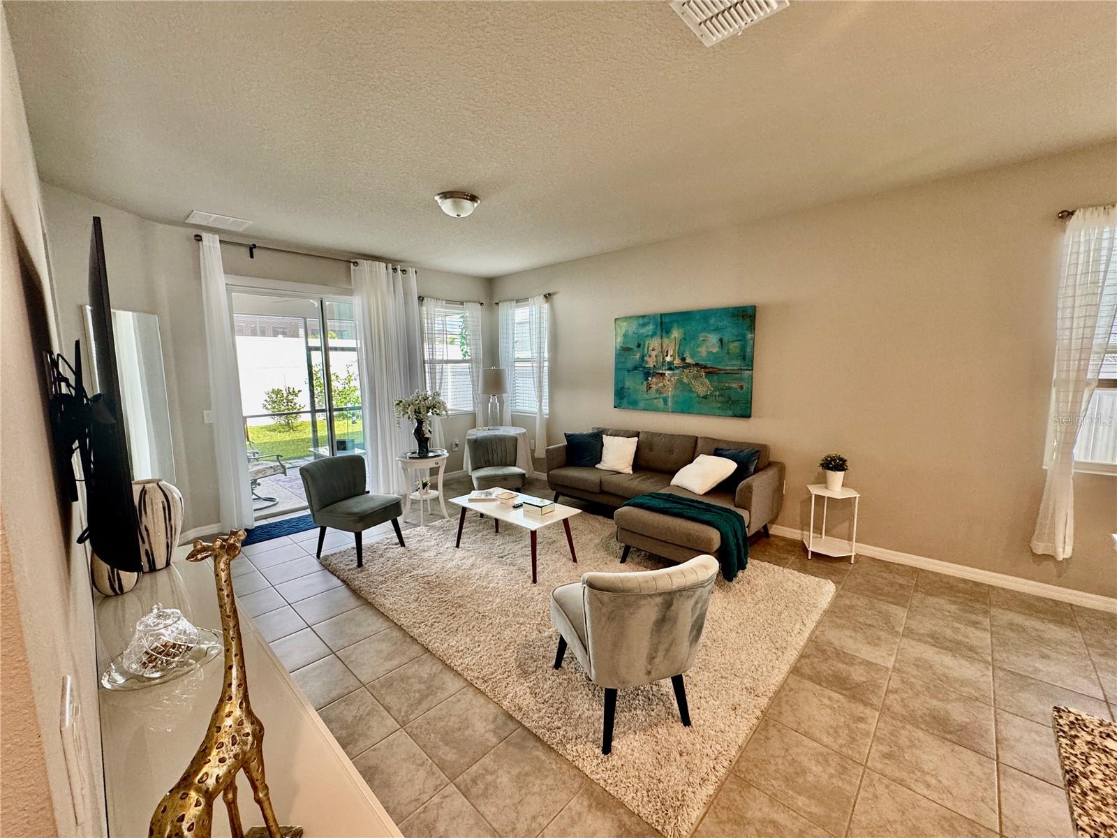 VILLAGES AT MINNEOLA HILLS - Residential Lease