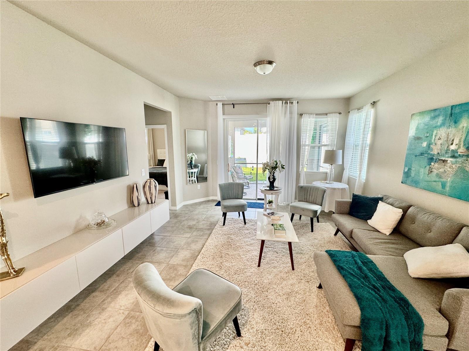 VILLAGES AT MINNEOLA HILLS - Residential Lease