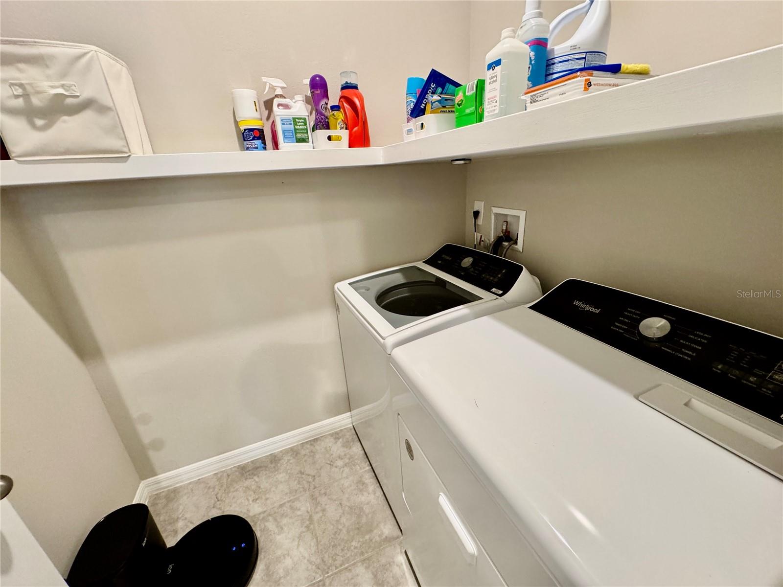 VILLAGES AT MINNEOLA HILLS - Residential Lease