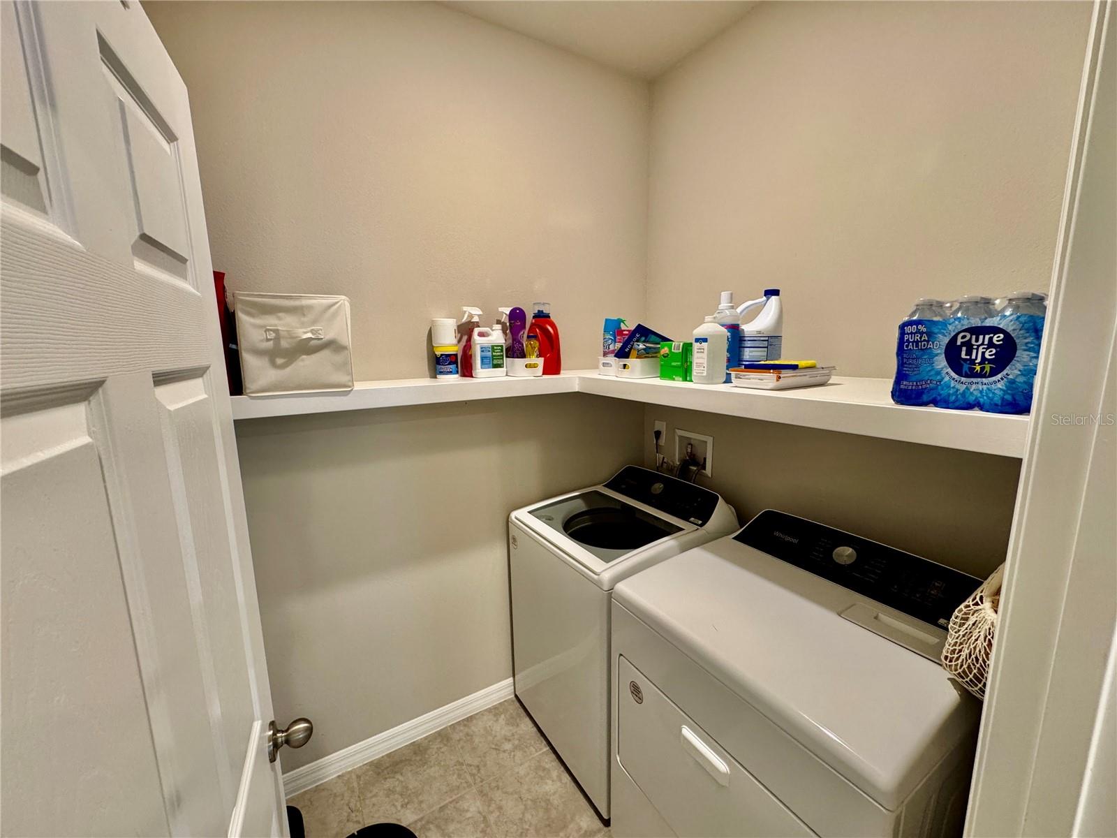 VILLAGES AT MINNEOLA HILLS - Residential Lease