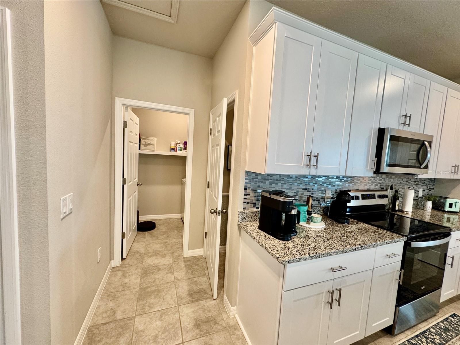 VILLAGES AT MINNEOLA HILLS - Residential Lease