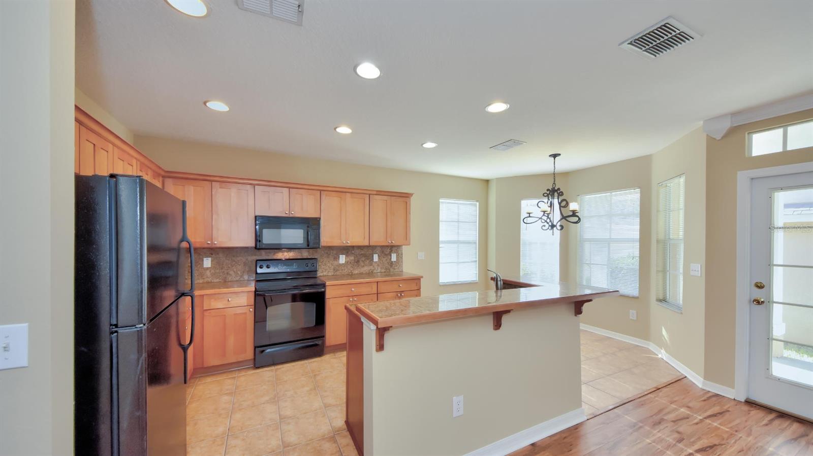 FISHHAWK RANCH TOWNCENTER PHAS - Residential Lease