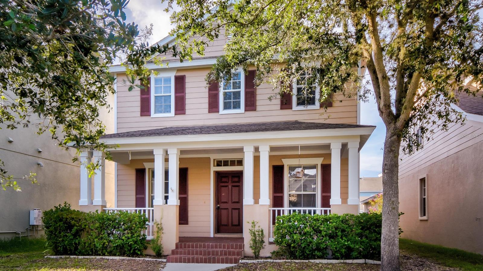 FISHHAWK RANCH TOWNCENTER PHAS - Residential Lease