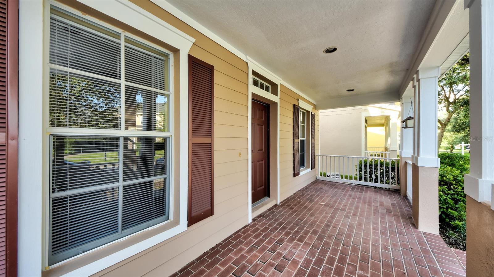 FISHHAWK RANCH TOWNCENTER PHAS - Residential Lease