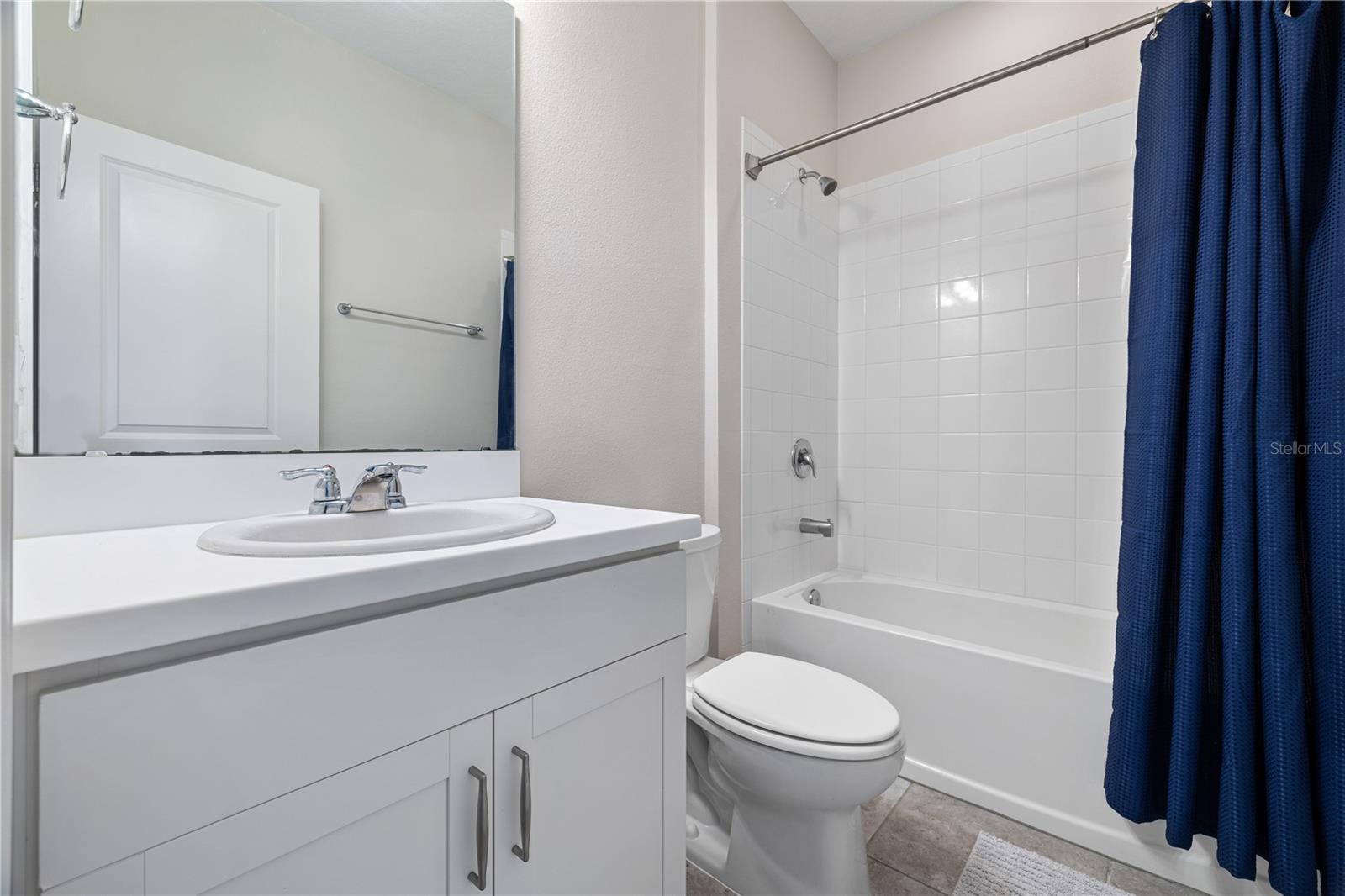 HIGHLANDS AT SUMMERLAKE GROVES - Residential