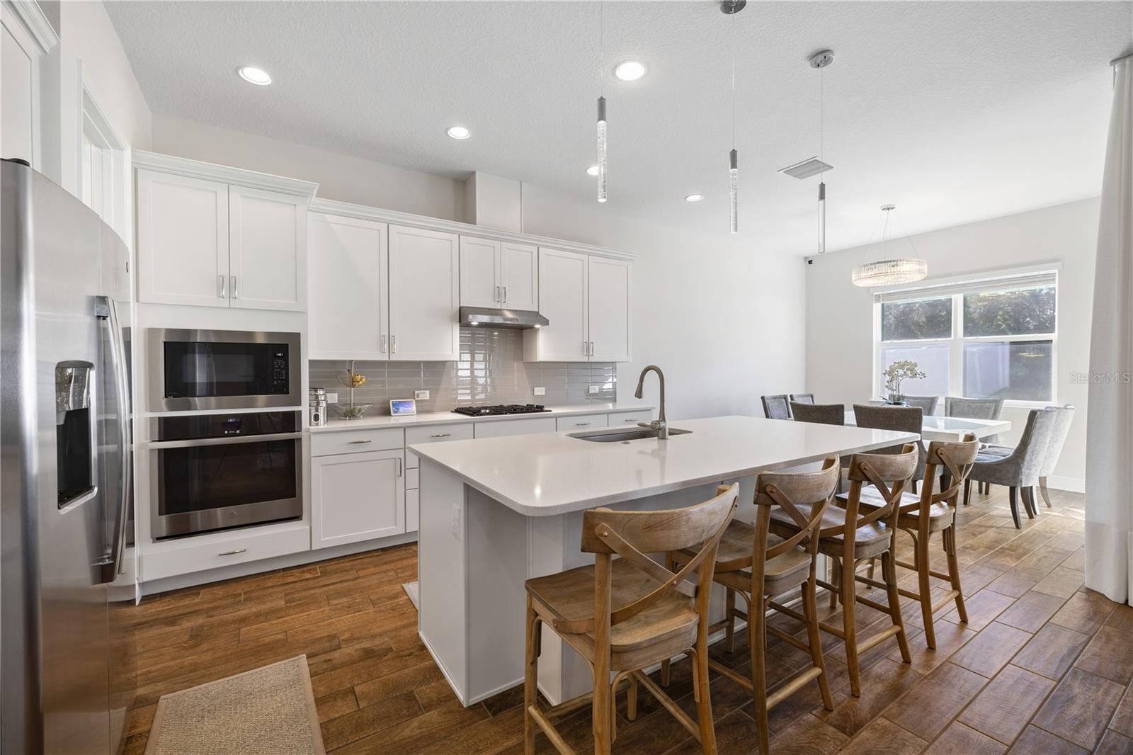 HIGHLANDS AT SUMMERLAKE GROVES - Residential