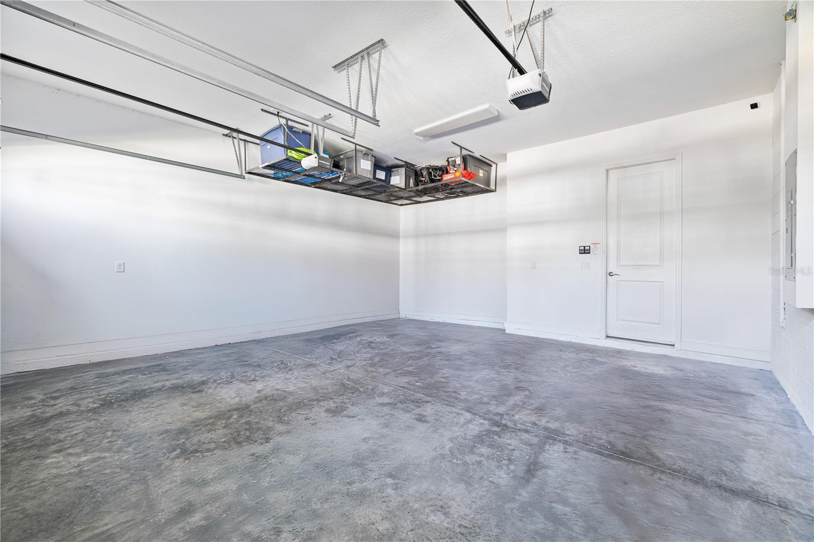 HIGHLANDS AT SUMMERLAKE GROVES - Residential