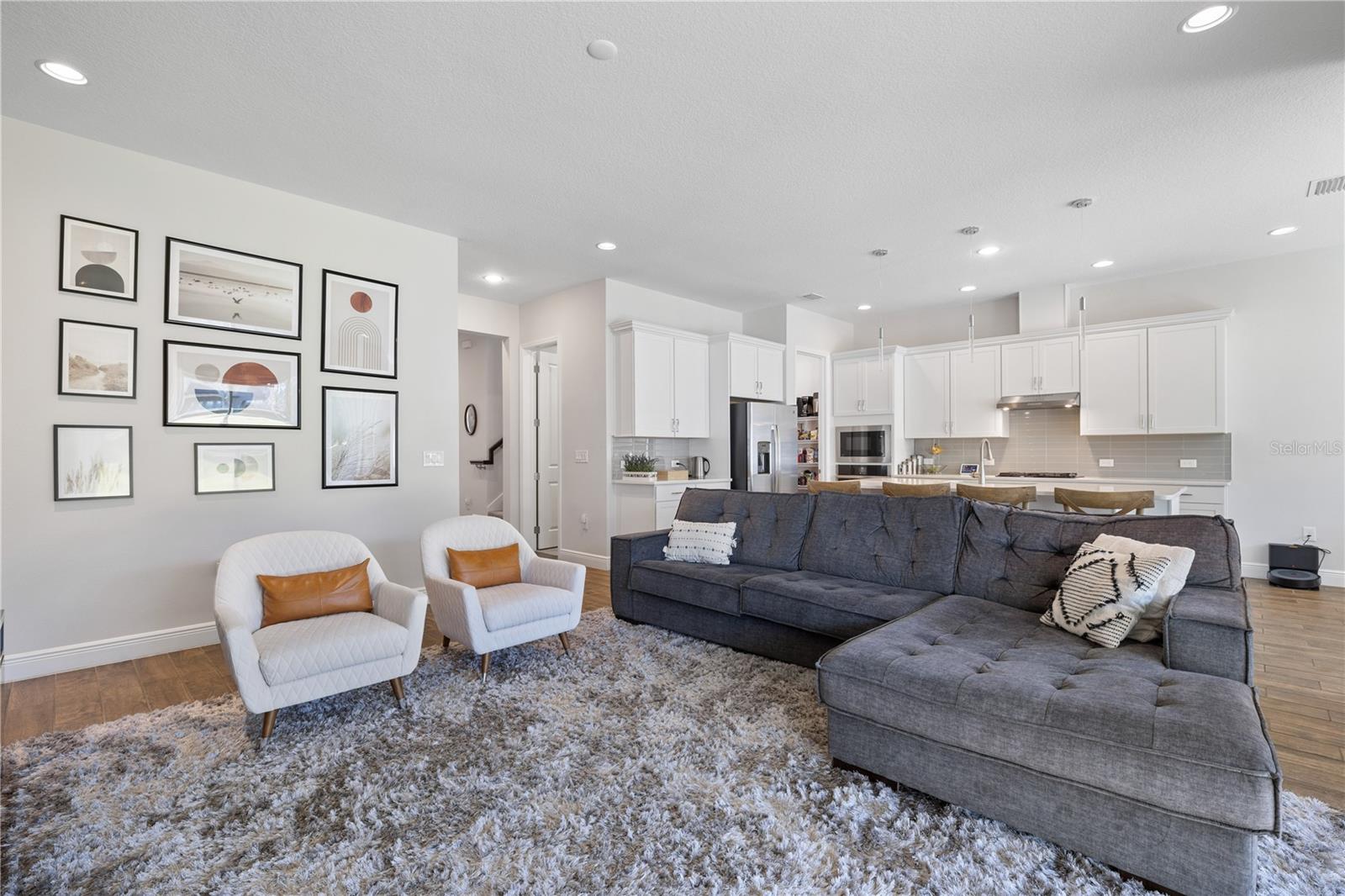 HIGHLANDS AT SUMMERLAKE GROVES - Residential