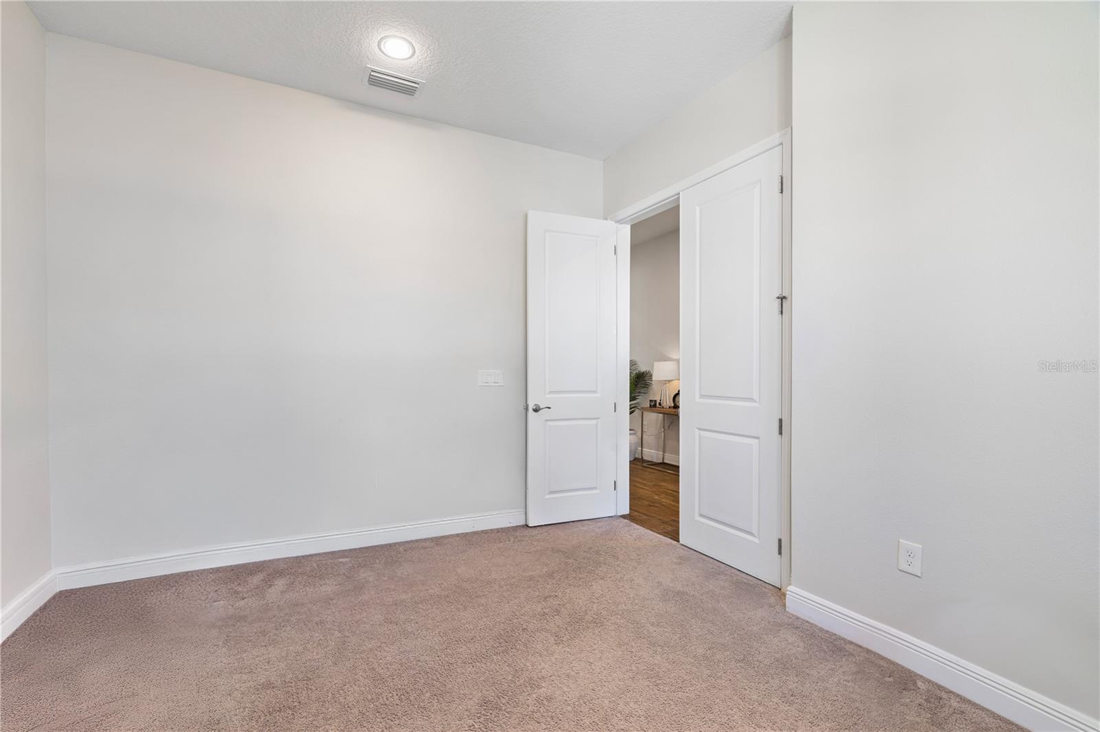 HIGHLANDS AT SUMMERLAKE GROVES - Residential