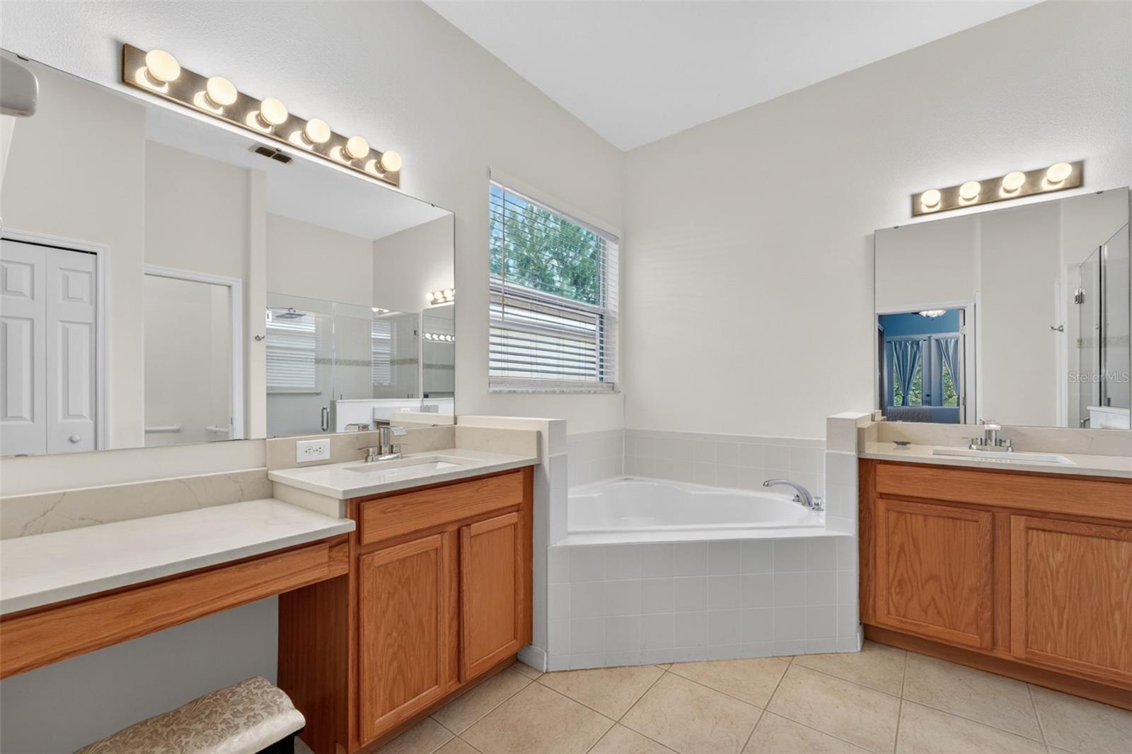 GROVELAND CASCADES GROVELAND PH 01 - Residential