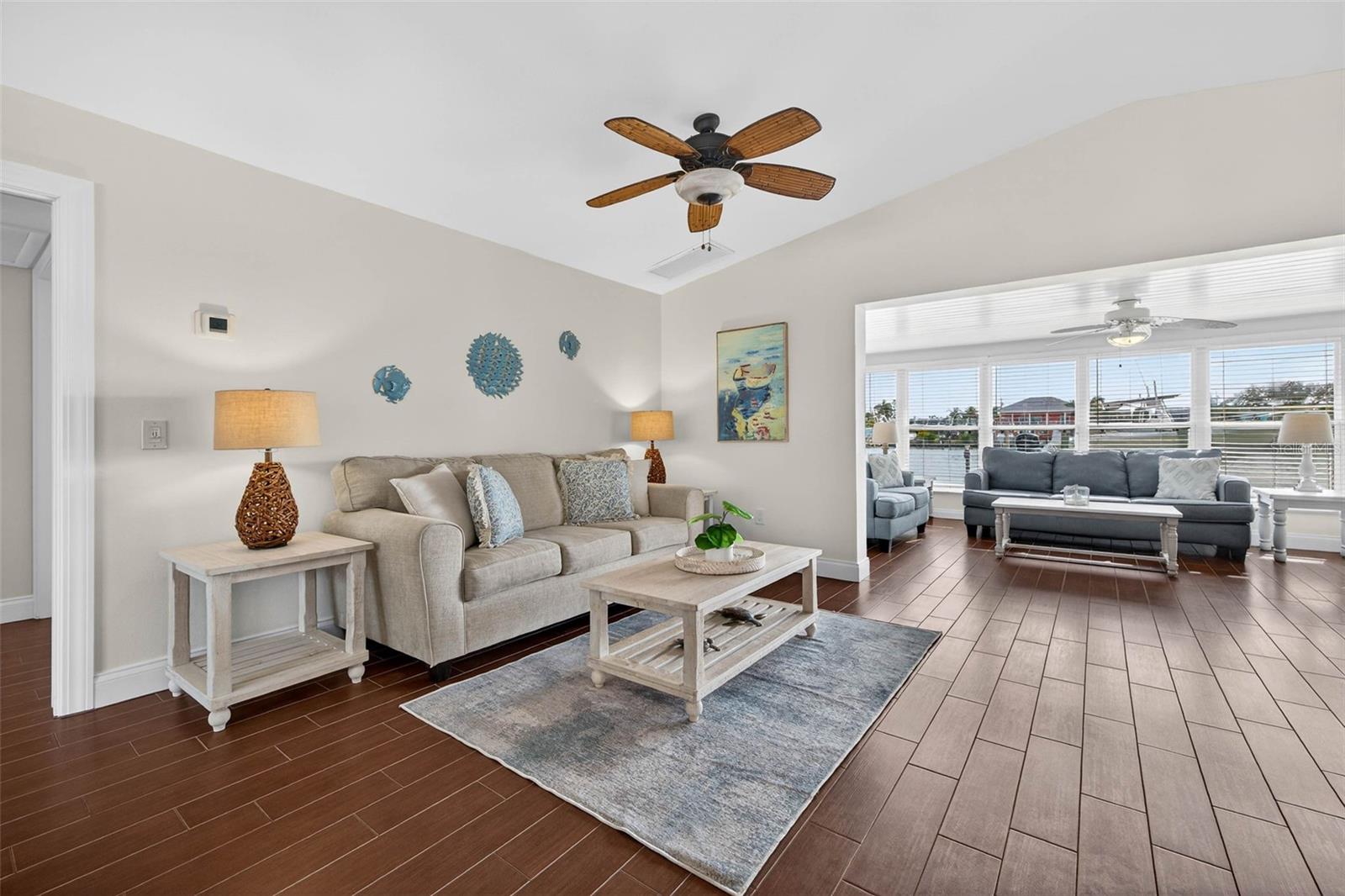 LA HACIENDA REP - Residential