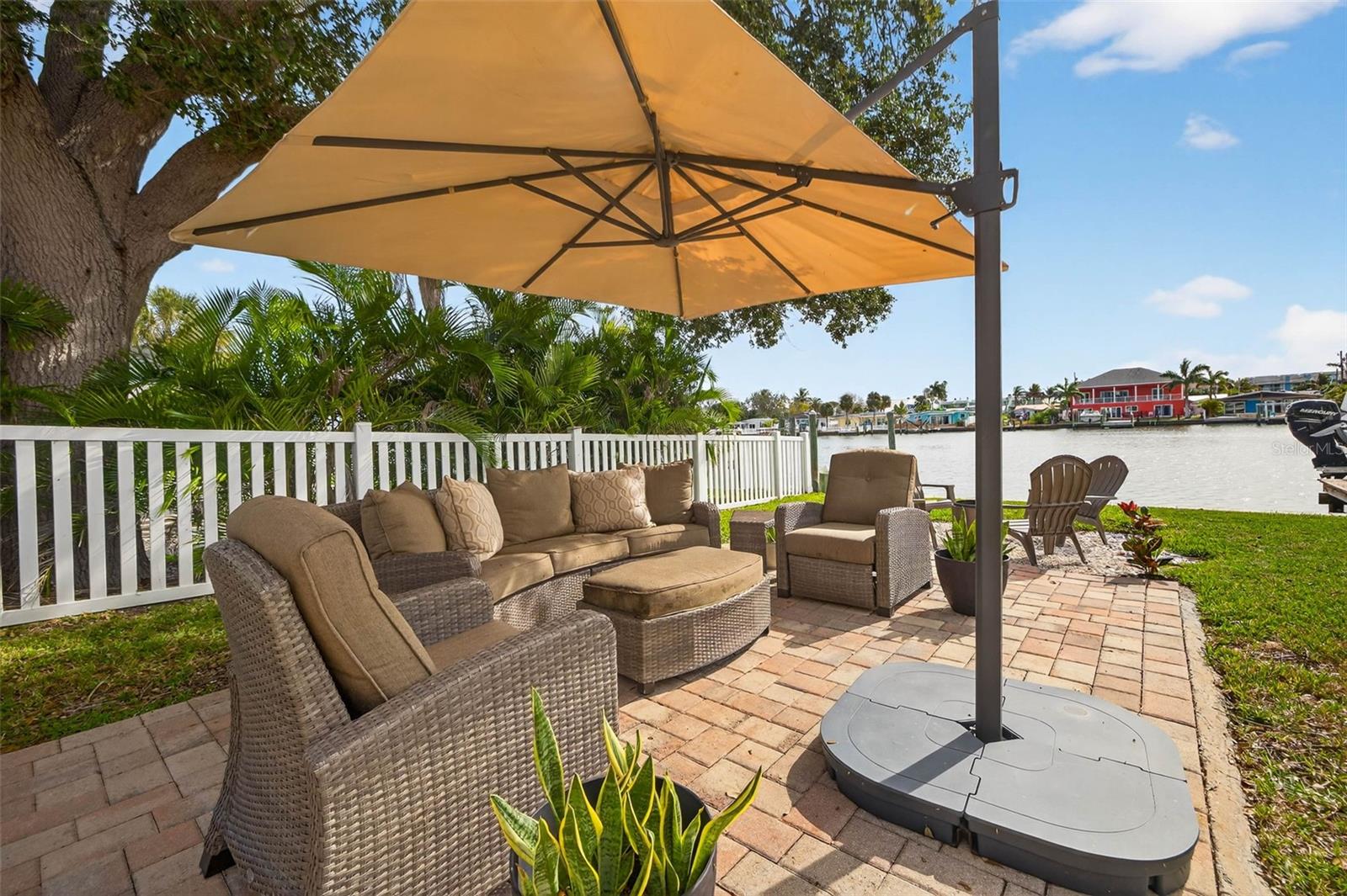 LA HACIENDA REP - Residential