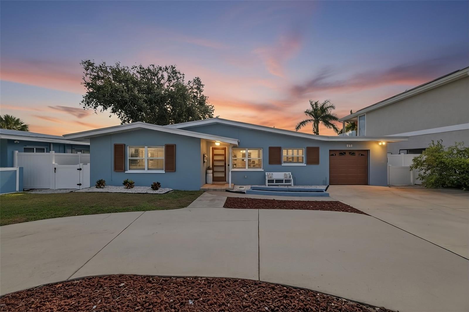 LA HACIENDA REP - Residential