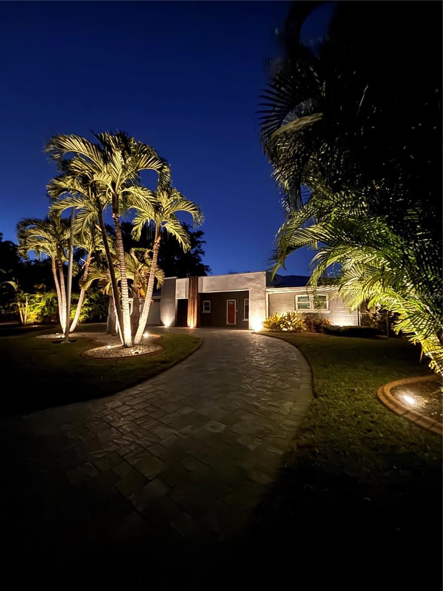 SOUTH GATE - Residential