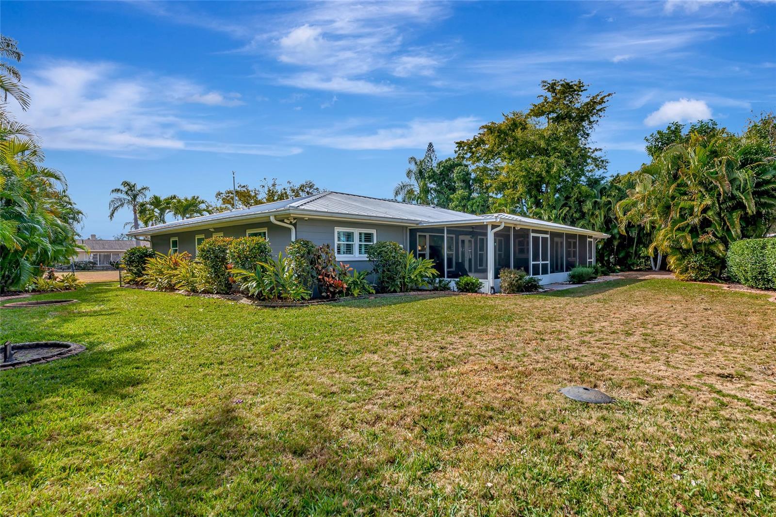 SOUTH GATE - Residential