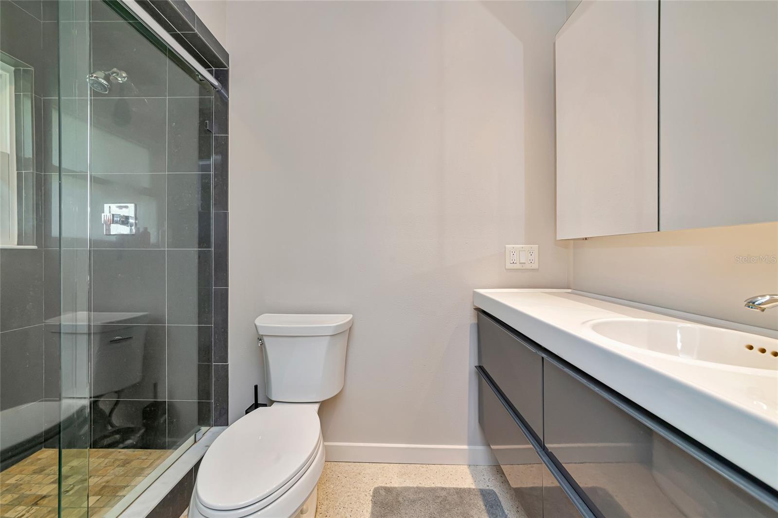 SOUTH GATE - Residential