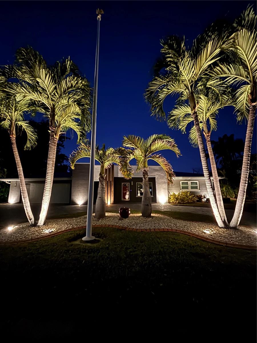 SOUTH GATE - Residential