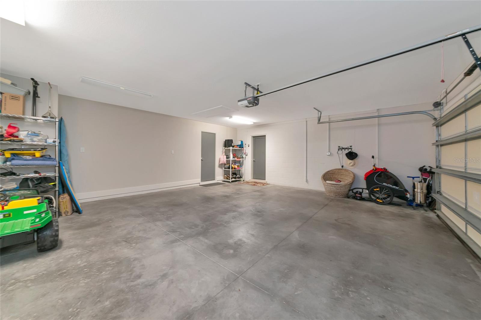 SOUTH GATE - Residential