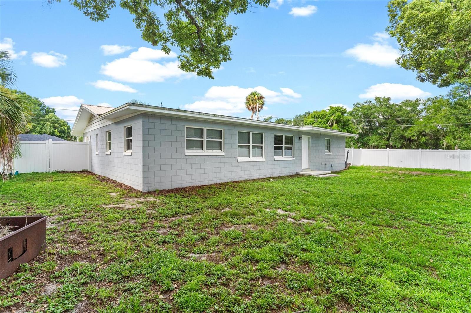 UMATILLA ORANGE COURT - Residential