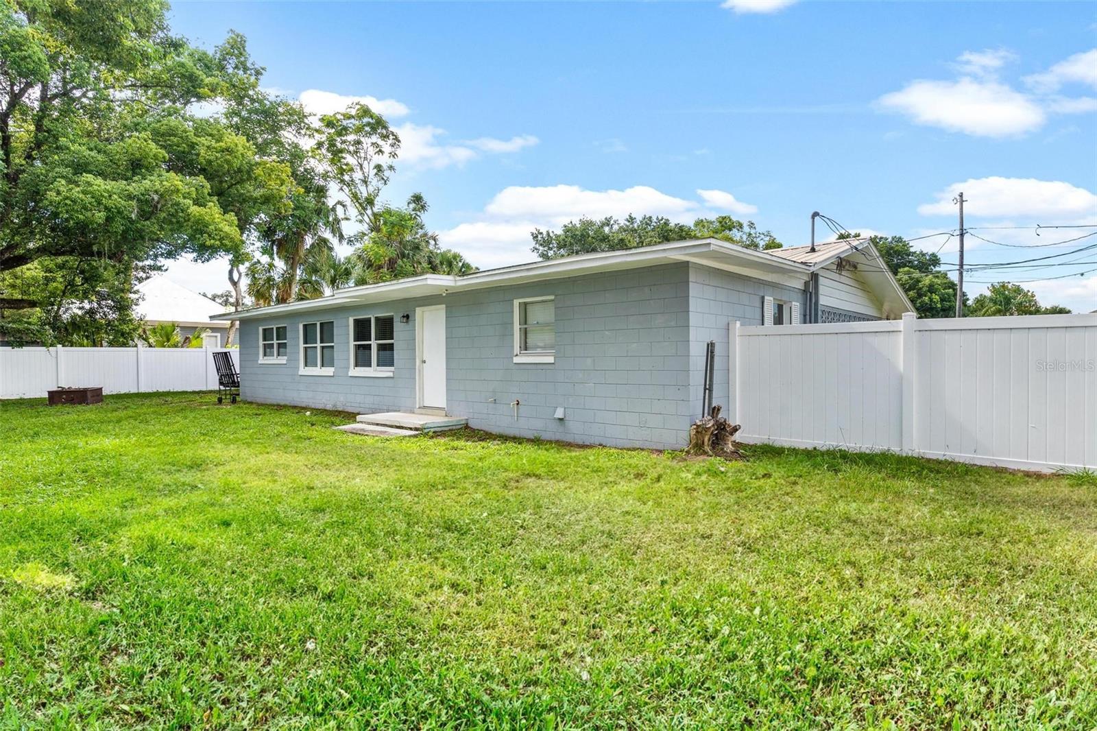 UMATILLA ORANGE COURT - Residential