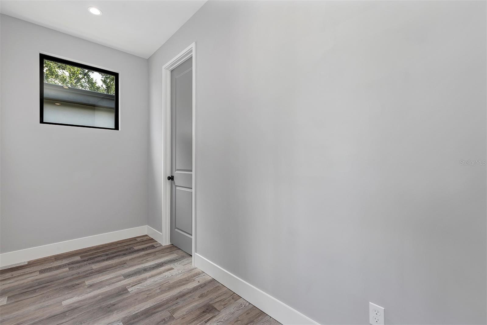 HANDSONHURST - Residential