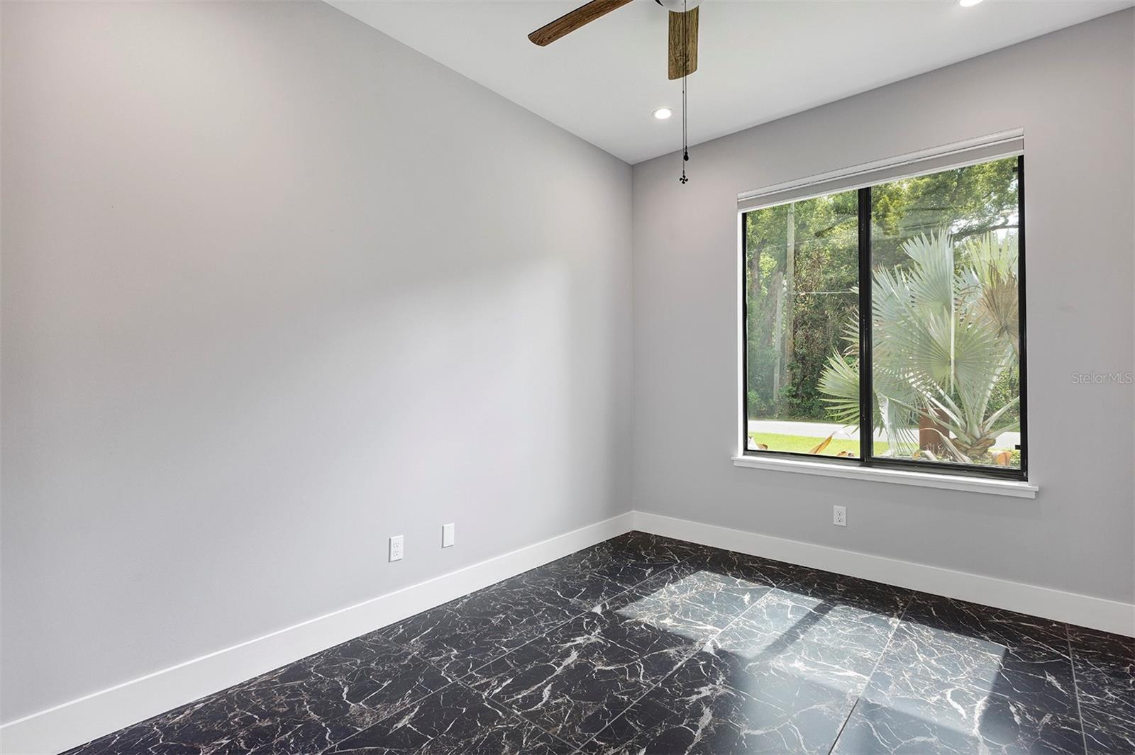 HANDSONHURST - Residential