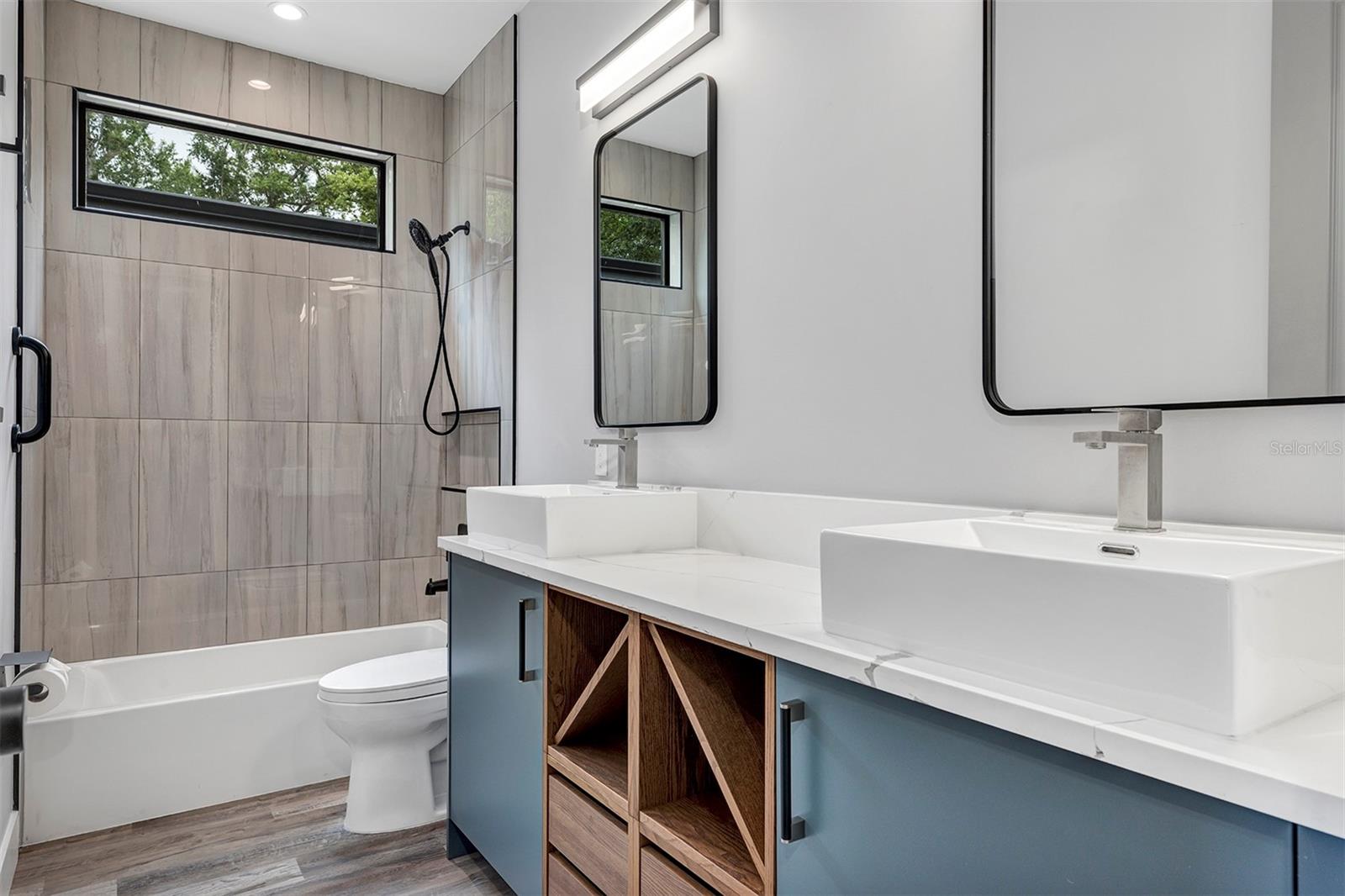HANDSONHURST - Residential