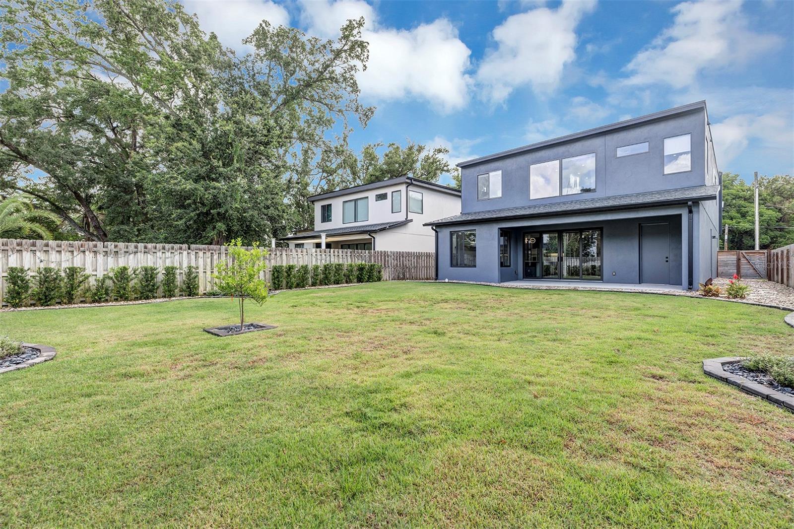 HANDSONHURST - Residential