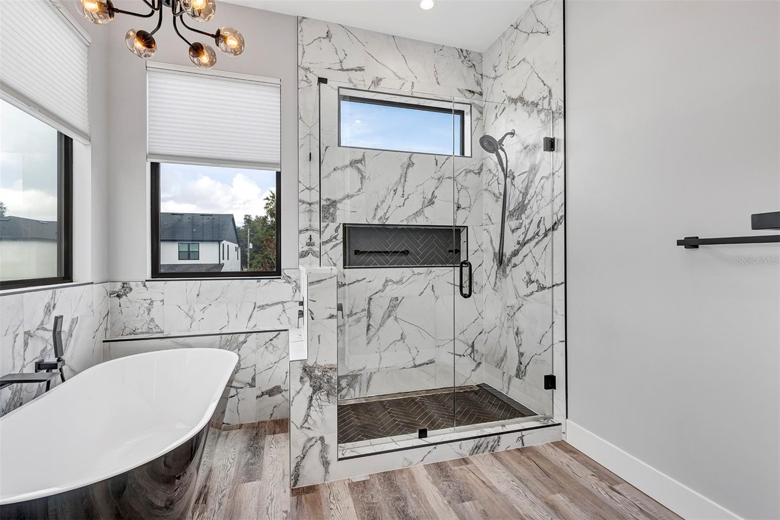 HANDSONHURST - Residential