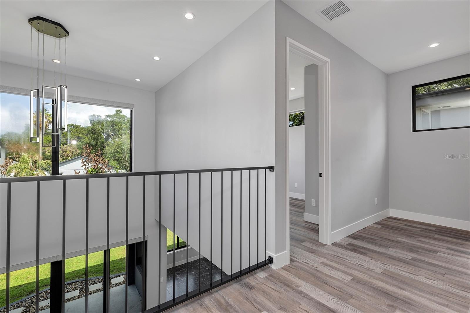 HANDSONHURST - Residential