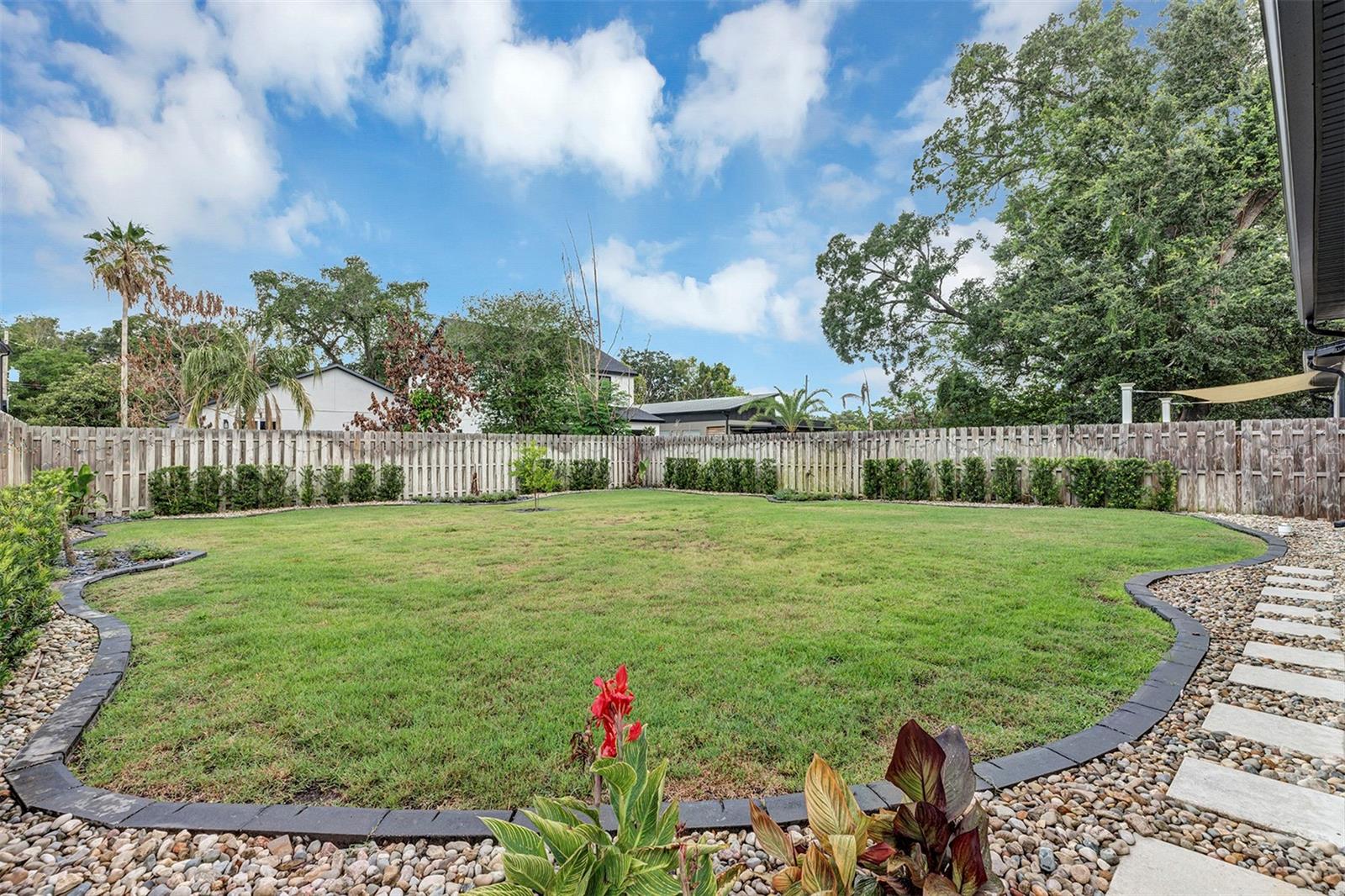 HANDSONHURST - Residential