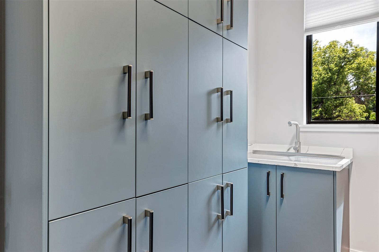 HANDSONHURST - Residential