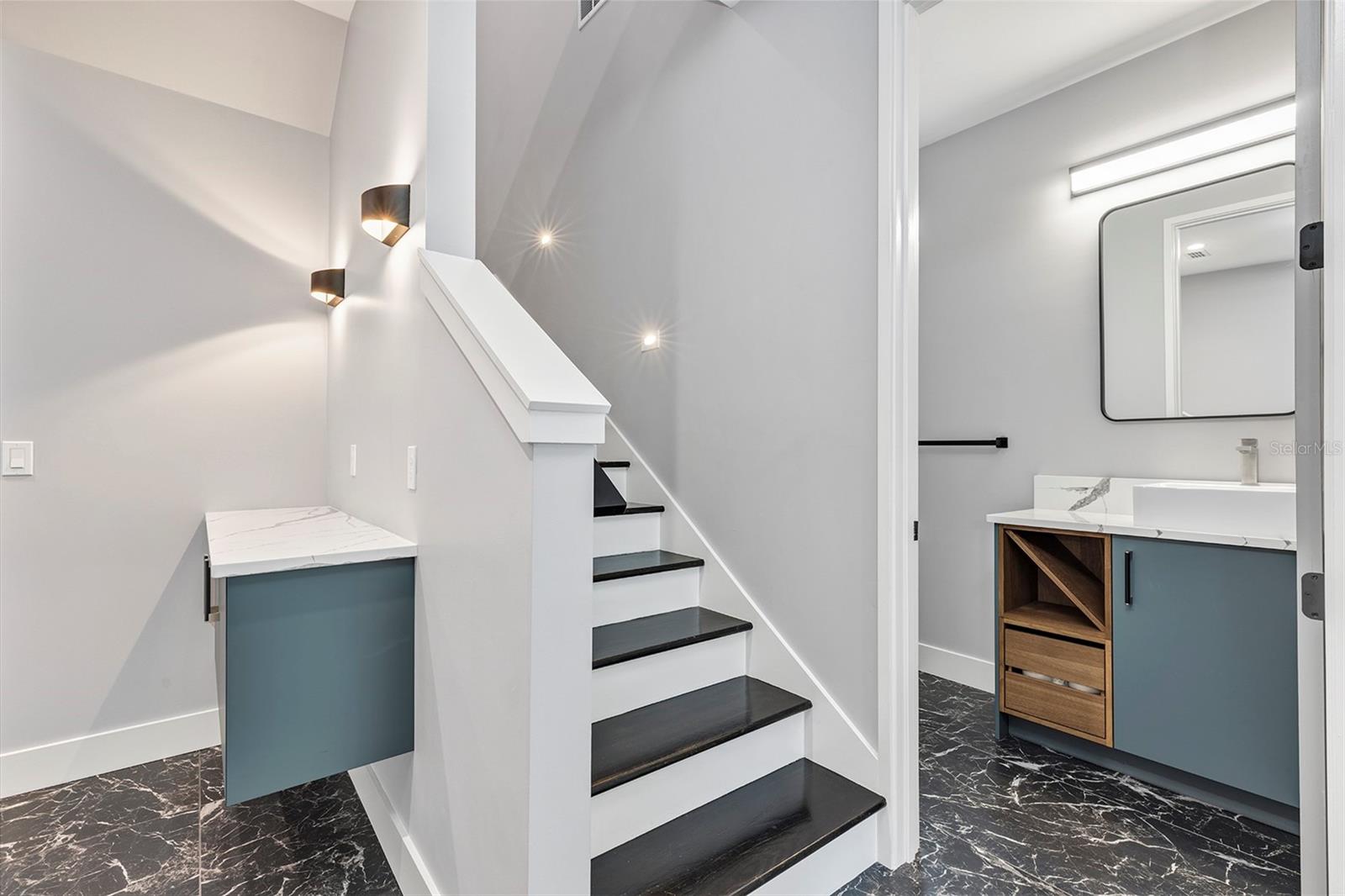 HANDSONHURST - Residential