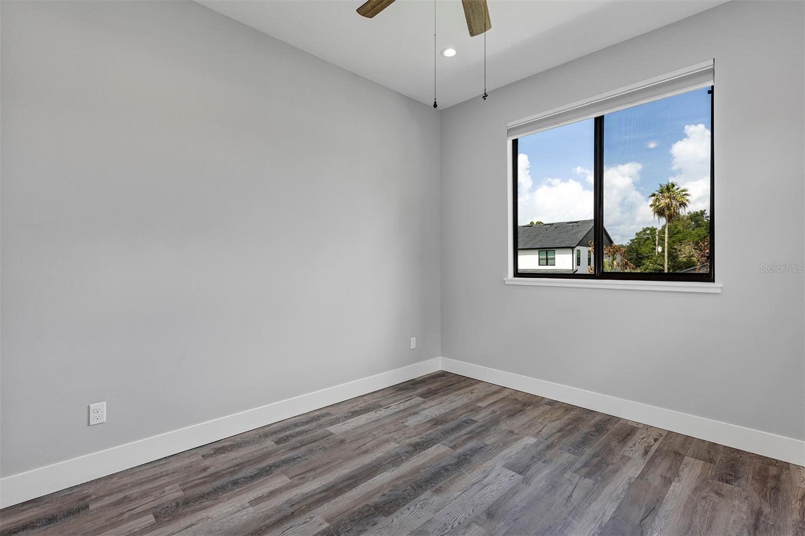 HANDSONHURST - Residential