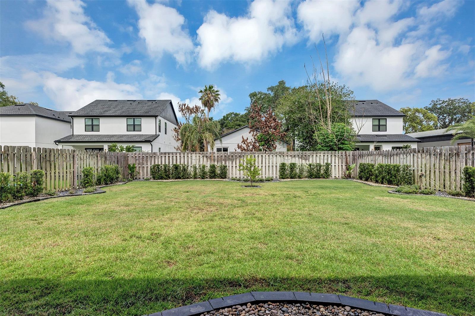 HANDSONHURST - Residential